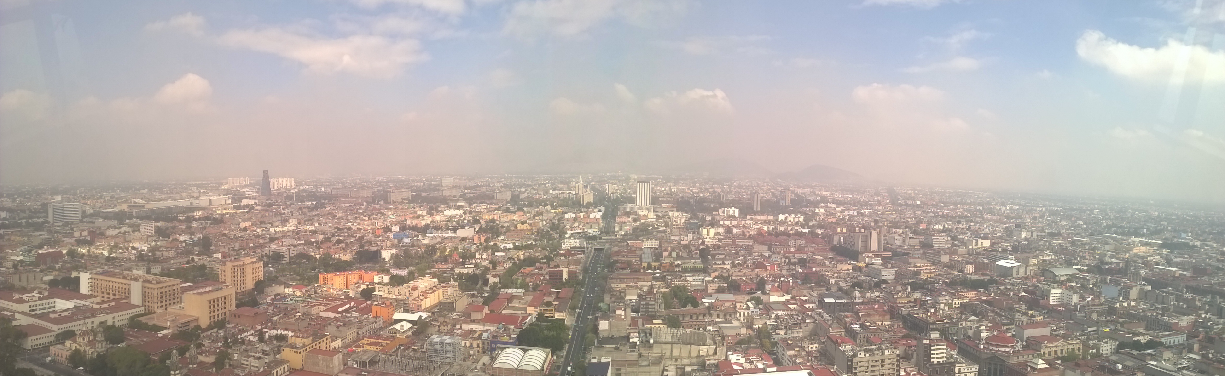 Panoramica (abbastanza inquinata) di Ciudad de Mexico dalla Torre Latinoamericana